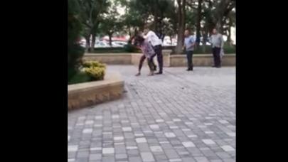Nərimanov parkında oğlan qıza hücum etdi - VİDEO