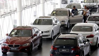 “BMW”nin gəlirləri azalıb, “Toyota”nınkı artıb