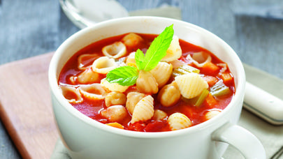 Makaronlu noxud şorbası