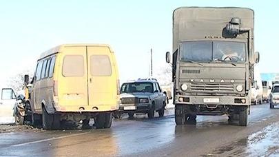 Yol qəzasında 2 hərbçi öldü